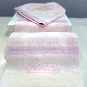 Baby GG pattern wool hat and scarf set